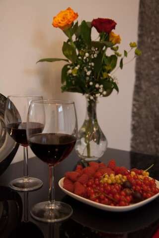 Апарт-отели Komorowski Luxury Guest Rooms Краков Номер с кроватью размера «queen-size»-14