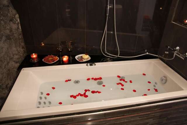 Апарт-отели Komorowski Luxury Guest Rooms Краков-48